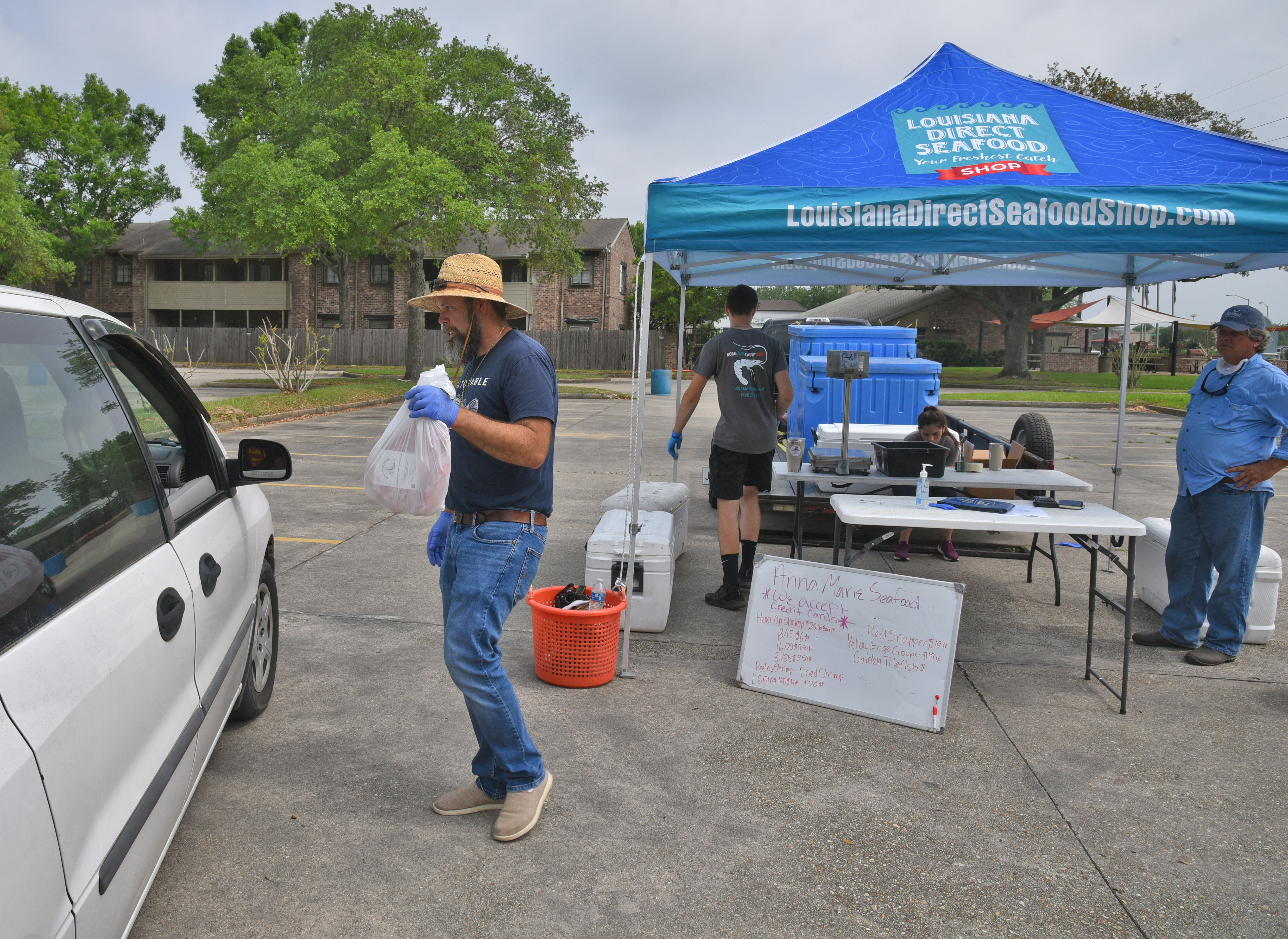 Louisiana fisherman uses website to promote sales 